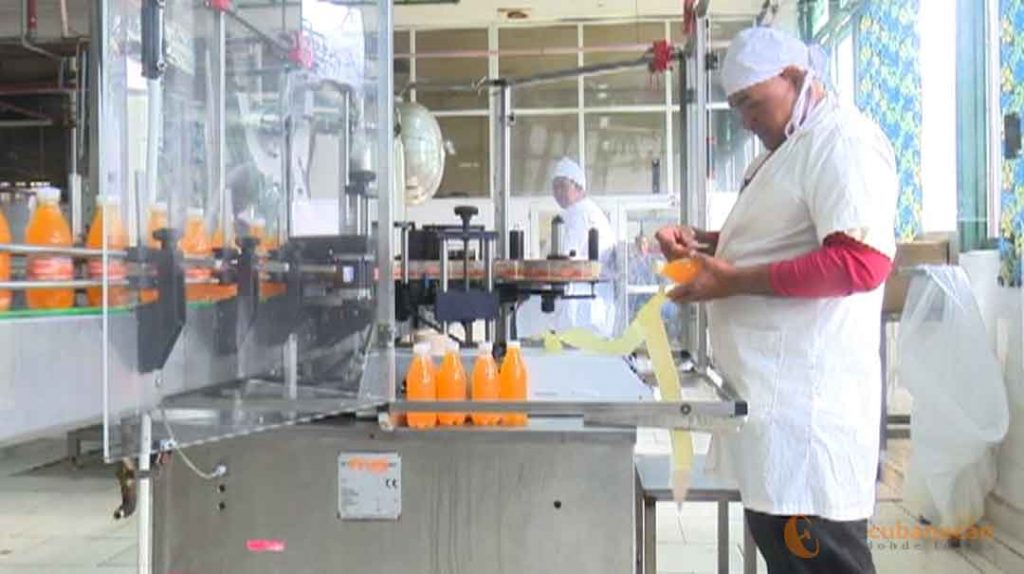 Empresa de Bebidas y Refrescos Villa Clara va por la calidad 1 EMBER