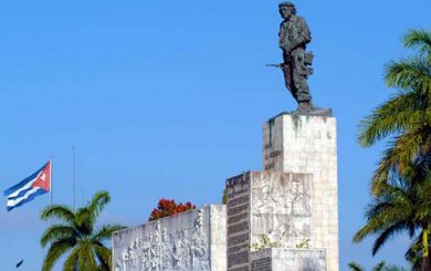 El Che en la hora de Cuba