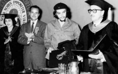 Celebrará Universidad Central aniversario 60 de investidura del Che con el título de Doctor Honoris Causa