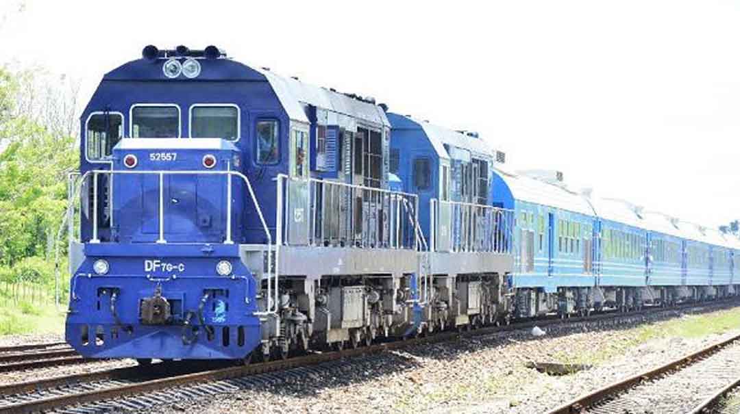 En 2019 el resultado más palpable del ferrocarril cubano estuvo en la puesta en funcionamiento de los primeros 80 coches y locomotoras chinas. Foto: Escambray.