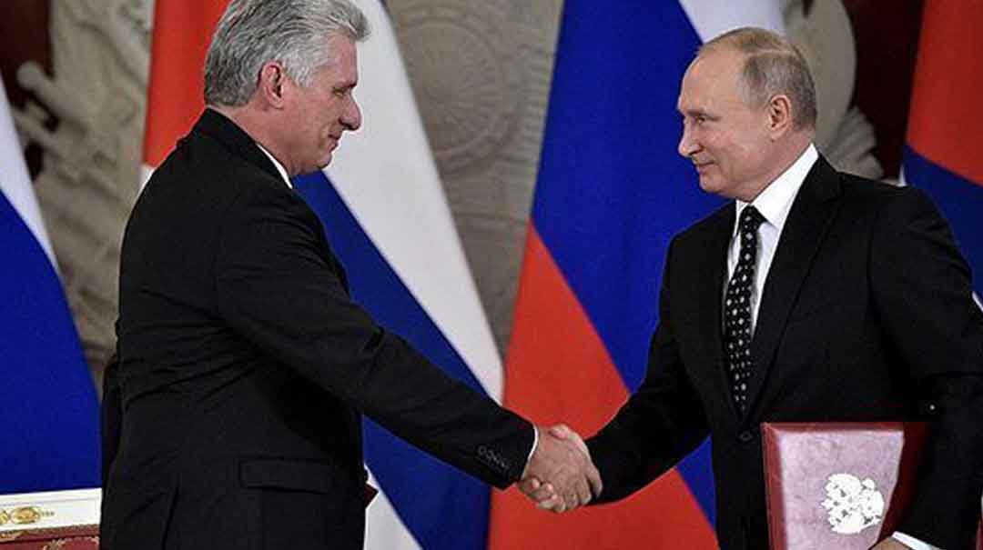 El presidente de Rusia, Vladímir Putin, y su homólogo cubano, Miguel Díaz-Canel. Foto: Kremlin.