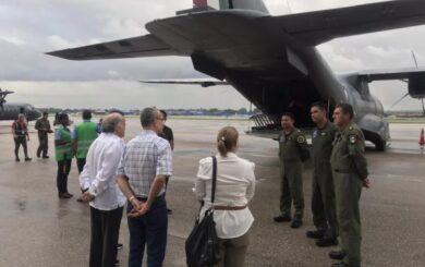 Arriban a Cuba aviones mexicanos con material eléctrico para contribuir a la recuperación tras el paso de Ian