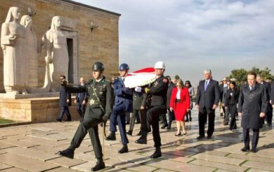 Díaz-Canel desarrolla sus primeras actividades oficiales en Türkiye