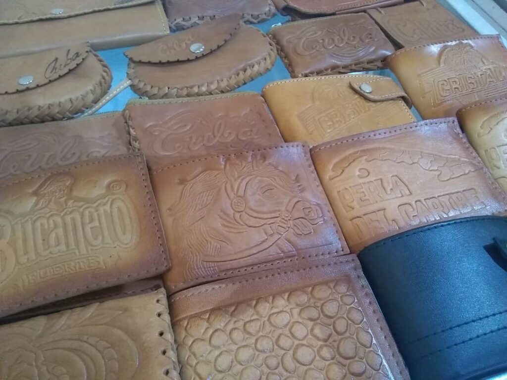 IMG-20230804-WA0086-1024x768 Creatividad y calidad de los artesanos villaclareños (+Fotos)