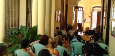 Rinden homenaje a Fidel en Centro de Superación para la Cultura en Villa Clara