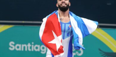 Lucha greco cubana aporta cuatro títulos en Santiago 2023