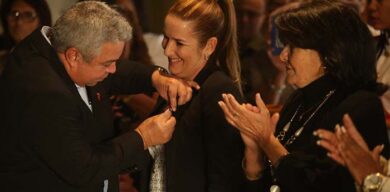 “Maestros cubanos, entre quienes aman y fundan”, dijo ministra