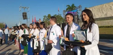 Nuevos profesionales de la Salud egresan de Universidad Médica de Villa Clara