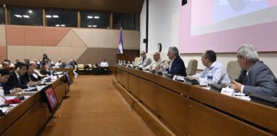 Presidente cubano asiste a debates del Segundo Encuentro Internacional de Publicaciones Teóricas de Partidos y Organizaciones de Izquierda