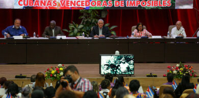 General de Ejército Raúl Castro y presidente Díaz-Canel asisten a clausura del XI Congreso de la FMC