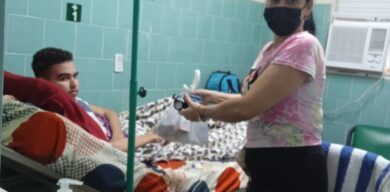 Tabacaleros villaclareños realizan donativo a sala Oncohematológica del Hospital Pediátrico “José Luis Miranda”