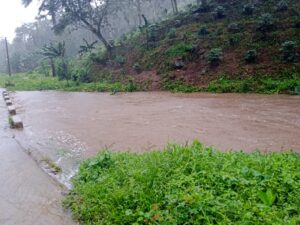 IMG-20241106-WA0113-300x225 Llueve con intensidad en Manicaragua