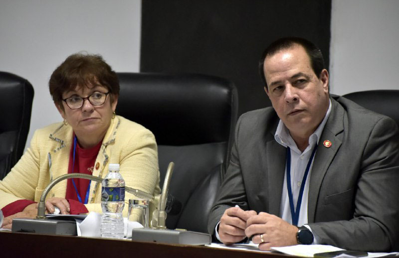 1612 analizan programa medico familia