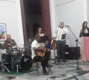 IMG-20241228-WA0141__01__01-300x268 En Villa Clara, un canto a la Revolución
