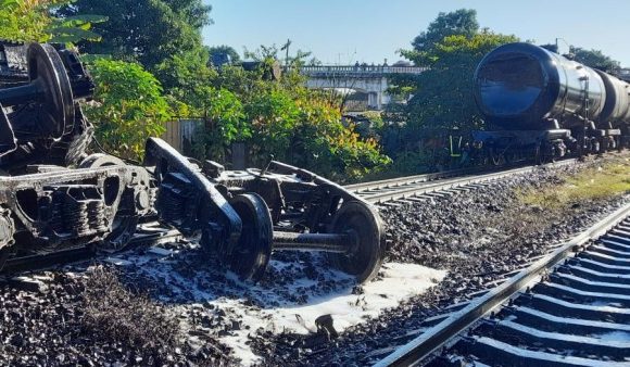 accidente ferroviario en sancti spiritus fot alexey mompeller 900x525 1 580x338 1