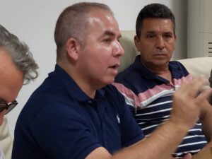 IMG-20250830-WA0042-300x225 Sostiene Ministro de Finanza y Precios intercambio en Villa Clara