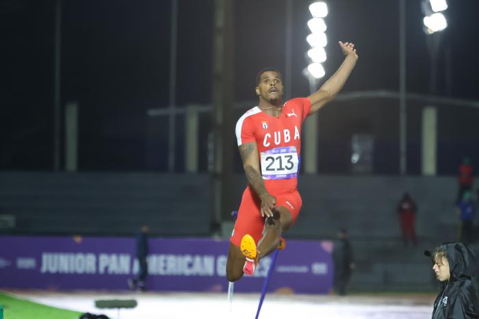 El atletismo impulsa a Cuba en Asunción