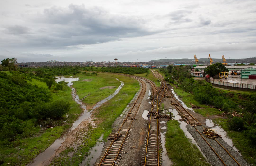 Anuncia ministro de Transporte labor de recuperación tras Melissa 4 1029 trenes vias ferreas