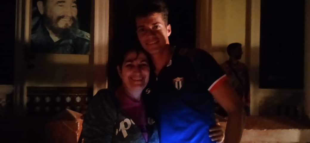 Reciben en Quemado de Guines a atleta participante en sordolimpiadas Tokio 2025