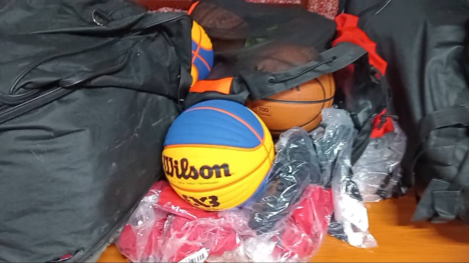 Recibe EIDE villaclareña donativo de ONG catalana