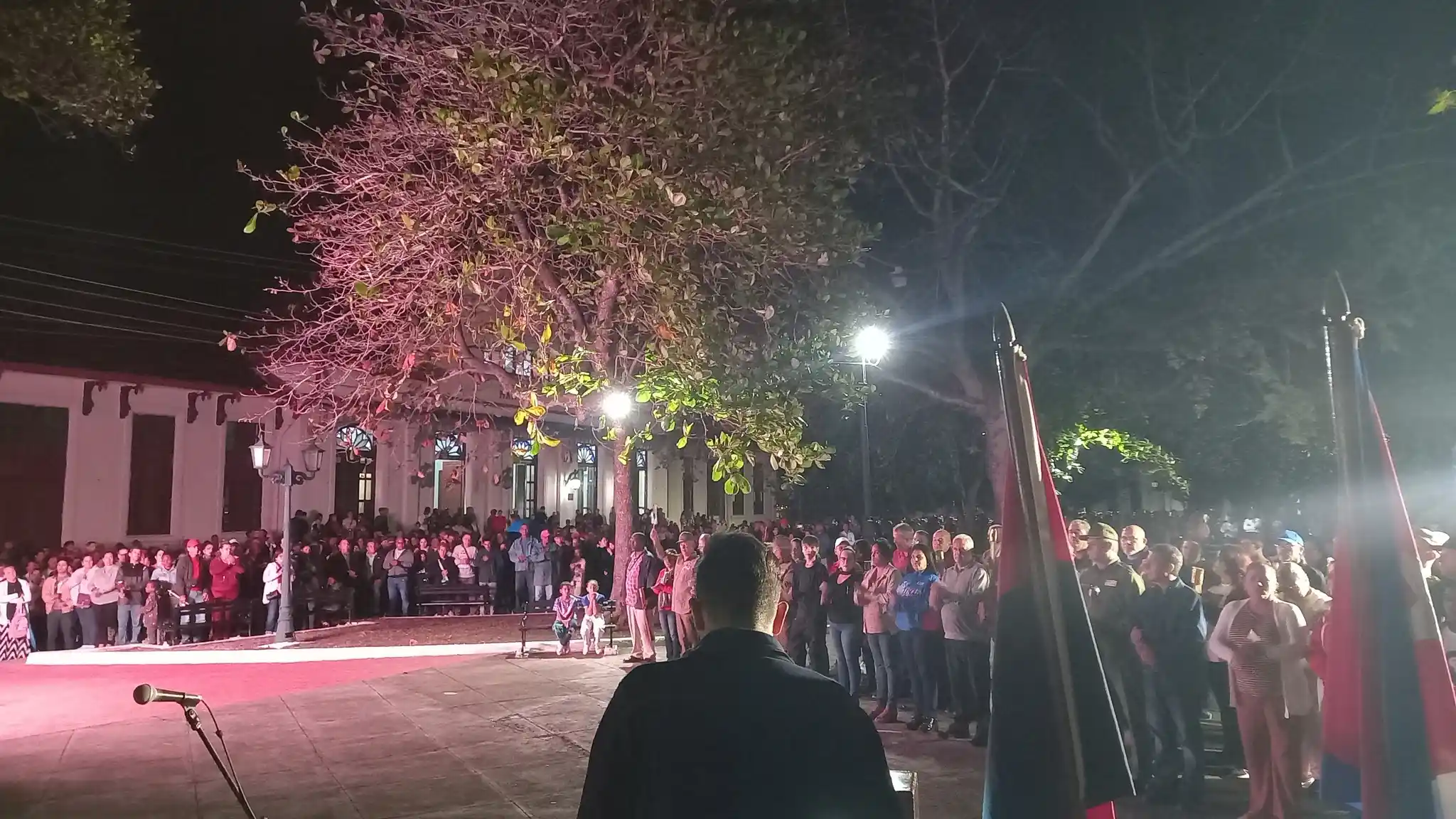 Homenaje a Martí y a Fidel en Marcha de las Antorchas en Villa Clara 2 acto3