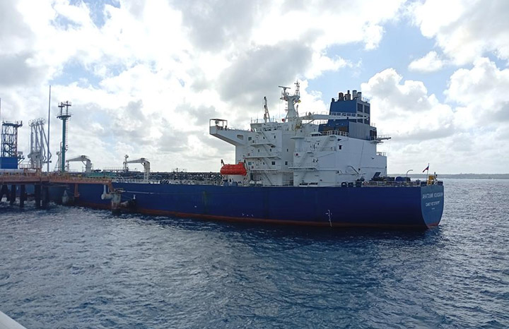 0331 buque petrolero