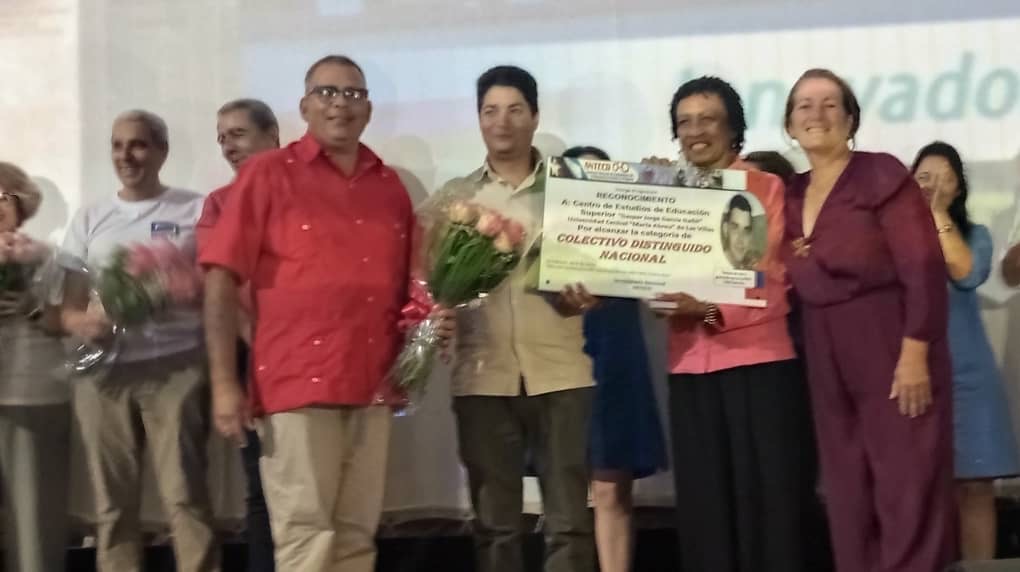 0e2364a0 b1bd 4052 86a9 95b8480508ab