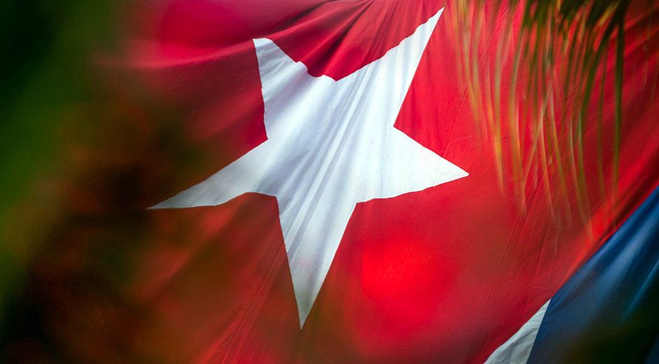 Díaz-Canel: Cuba no amenaza, Cuba es constantemente amenazada 2 Bandera cubana 01