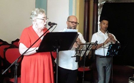 Celebran el 75 natalicio de María Felicia Pérez 5 canciones