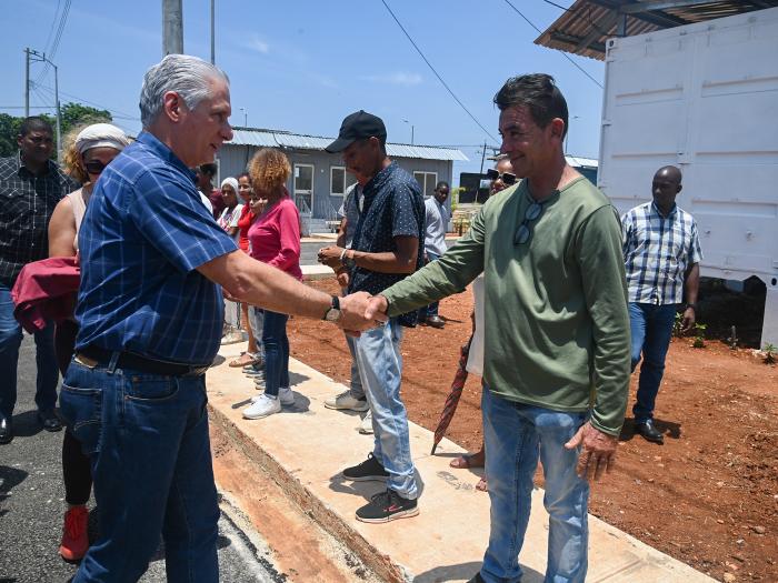 Inauguró Díaz-Canel comunidad «Los Tamarindos» 2 f0445984