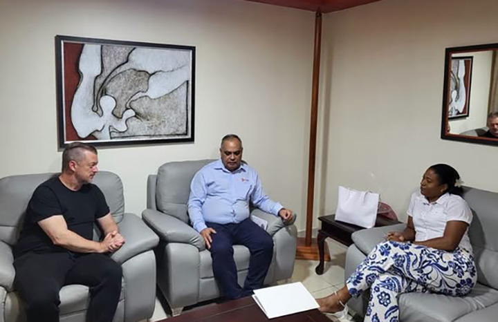 Presidente del Comité Paralímpico Internacional inicia visita de trabajo a Cuba