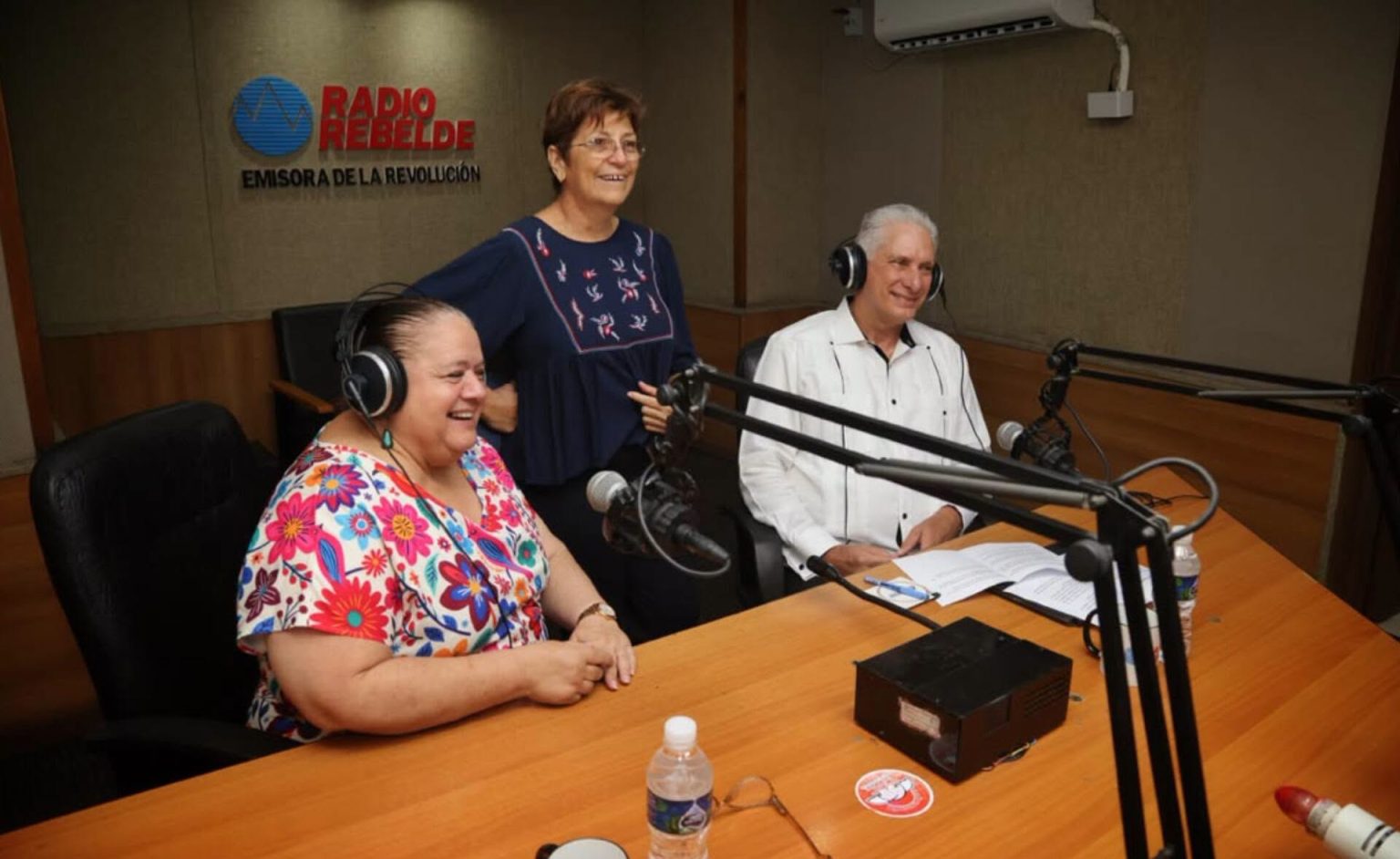 diaz canel programa criterio compartido radio rebelde 1 1536x942 1