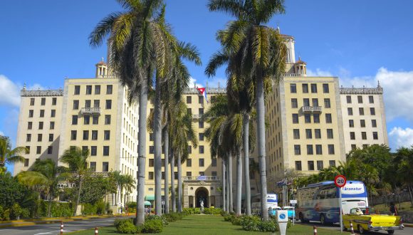 Cuba recibe 794 mil viajeros hasta julio, un 50 % menos que en 2025 2 hotel nac